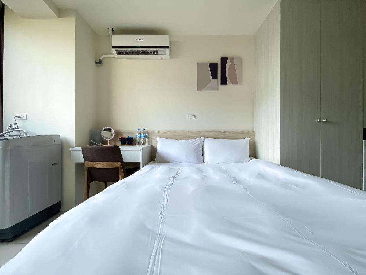 Sleeping Quilt Hotel Taichung Exterior photo